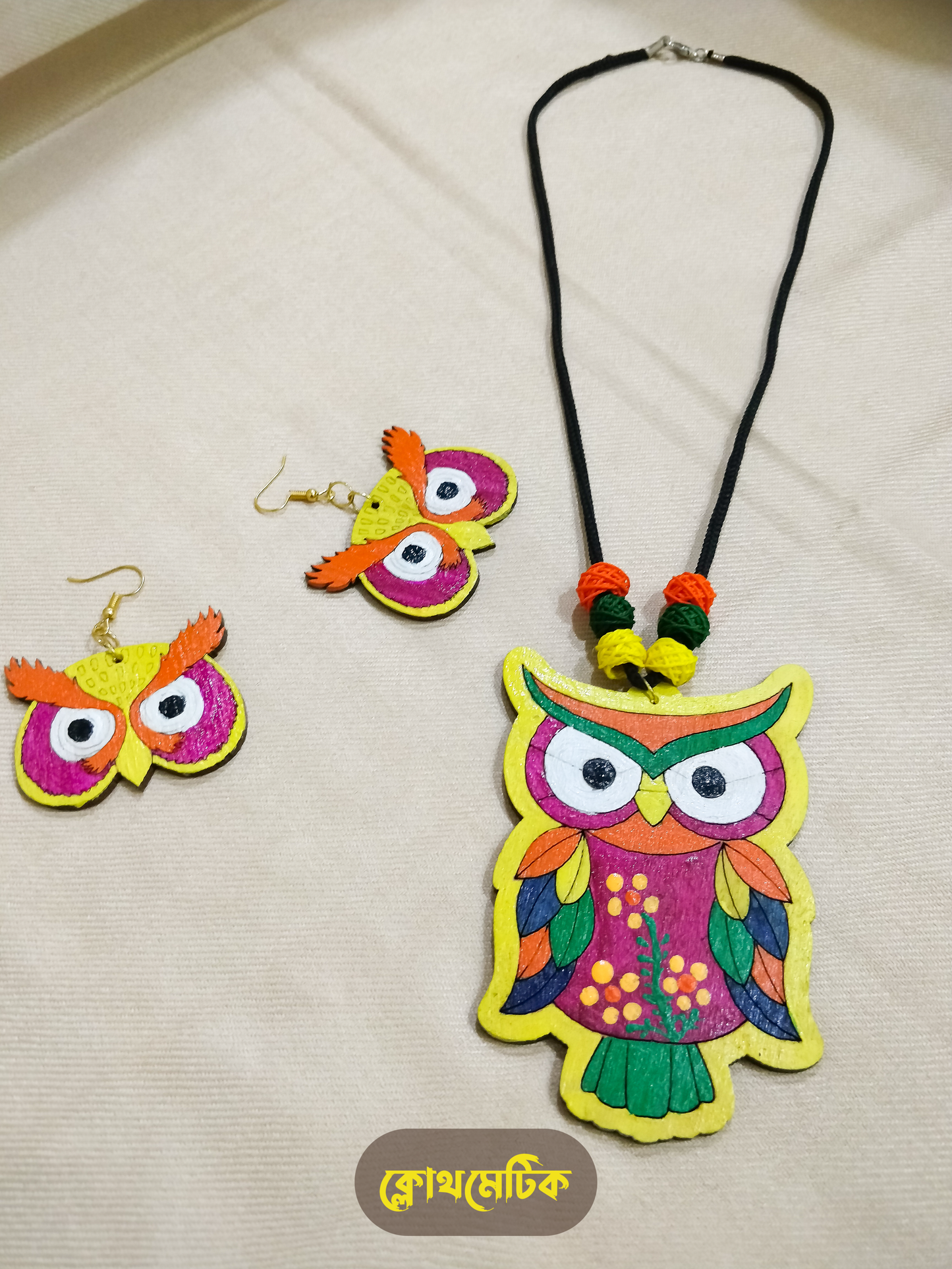 Hand-Painted Wooden Necklace Set (NS37)